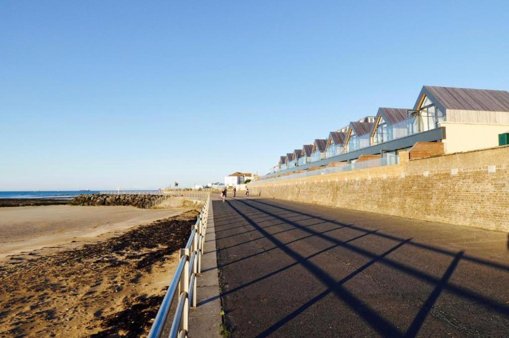 Sea-View Panorama Apartment Margate Exterior photo