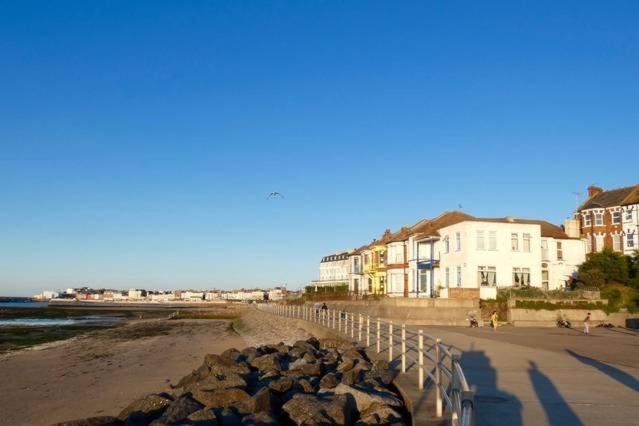 Sea-View Panorama Apartment Margate Exterior photo